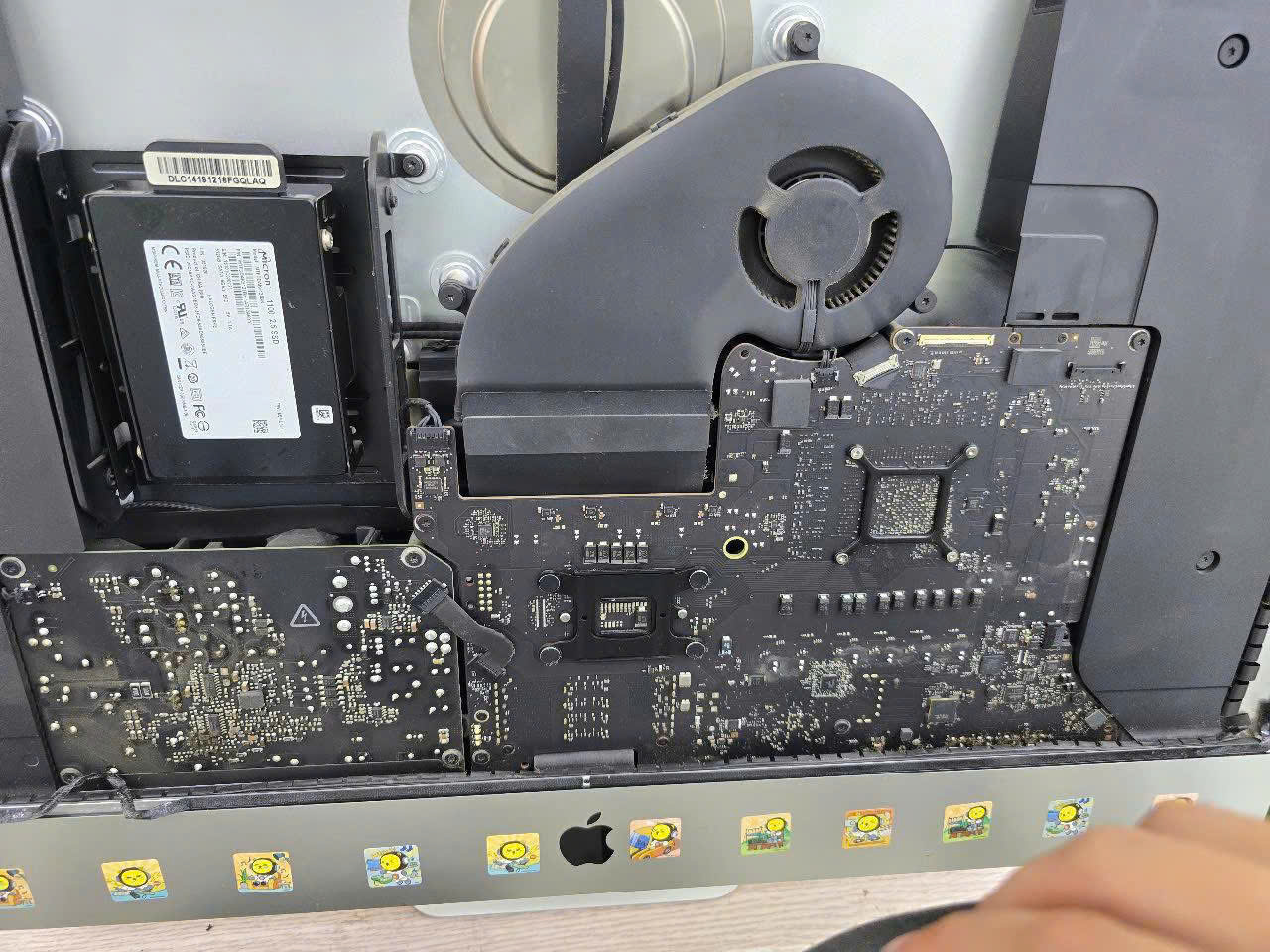 Dịch vụ vệ sinh IMac, Macbook lấy ngay tại Bắc Ninh