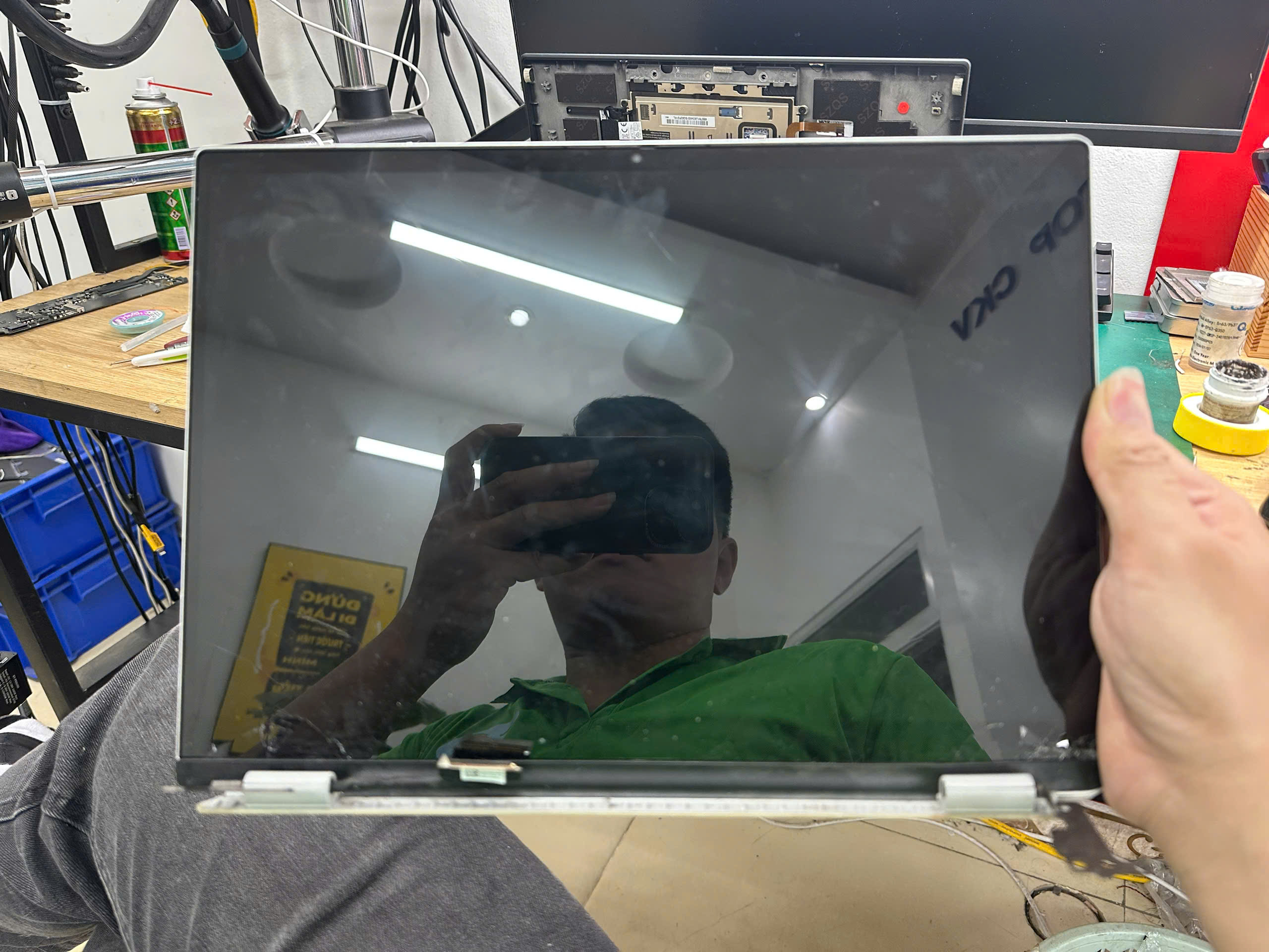 Thay màn laptop giá rẻ cho sinh viên tại Bắc Ninh